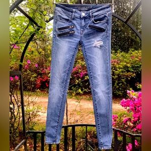 American Eagle skinny jeans